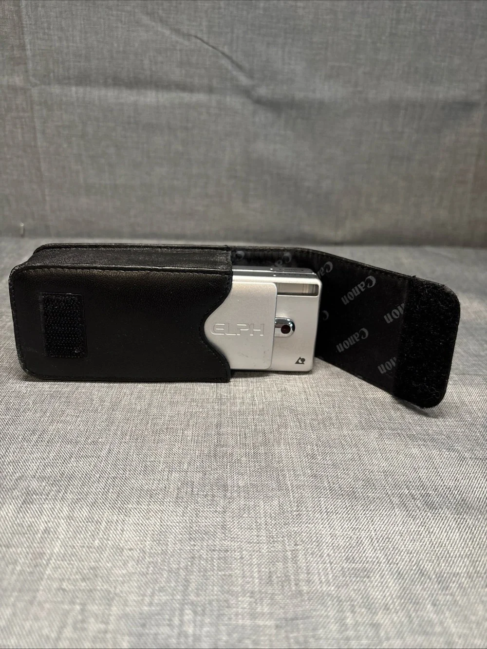 Canon ELPH Z3 Compact Point Shoot APS Camera W/FILM- TESTED